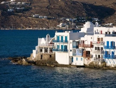 «Θερίζουν» τα ναρκωτικά στη Μύκονο: Τουρίστας νόμιζε πως είναι ο Μπους και η Μαντόνα